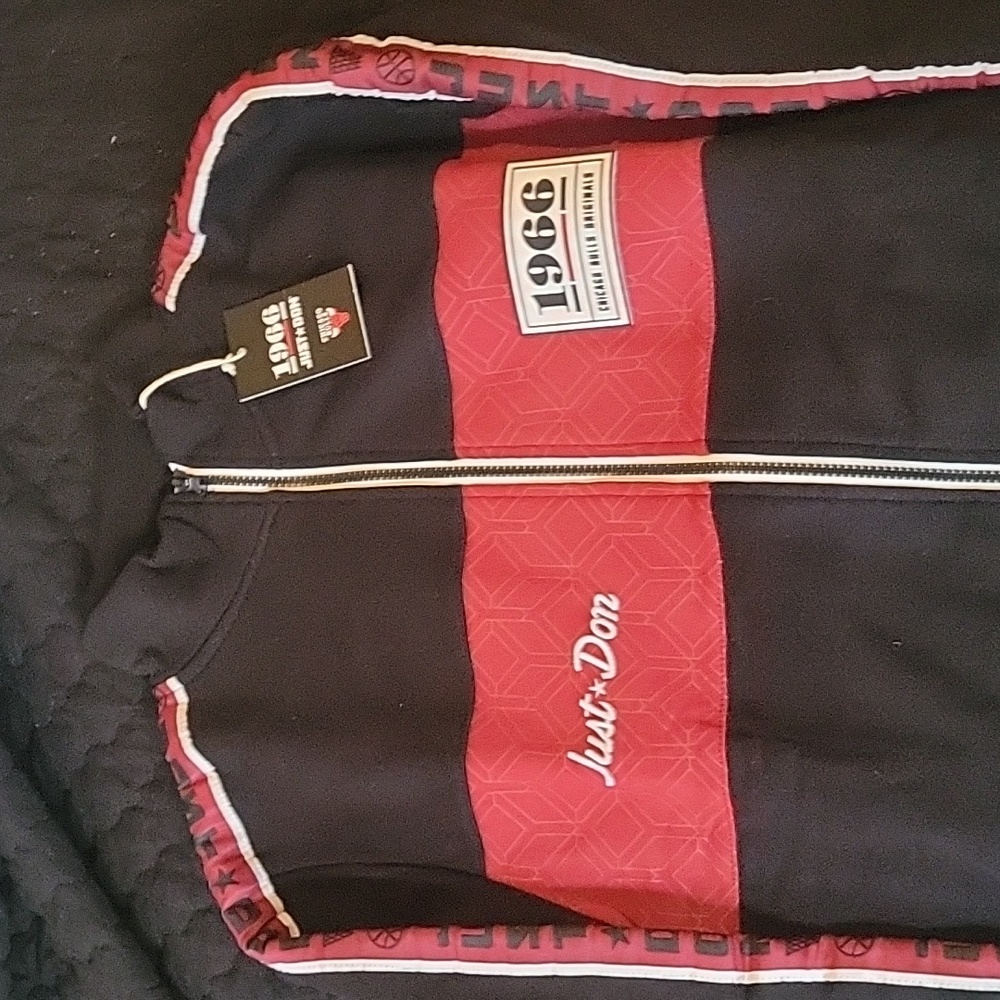 Chicago Bulls Just Don 1966 Black Jacket 🧥 Retails: $110 Size: M NWT